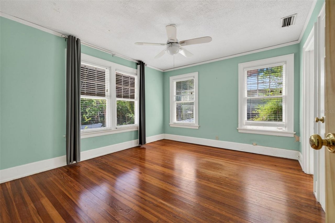 835 16th Avenue Ne, Saint Petersburg, FL 33704 Photo