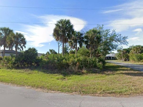 12123 FEDERAL AVENUE , PORT CHARLOTTE, FL 33953