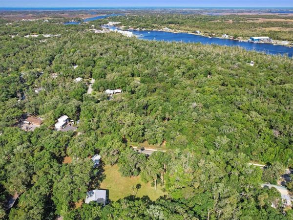 10465 W YULEE DRIVE , HOMOSASSA, FL 34448
