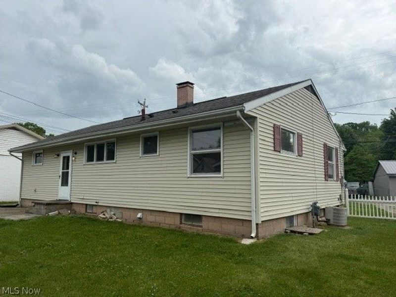740 Ashwood Lane NE, New Philadelphia, OH 44663 Photo 17