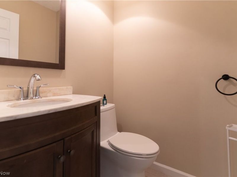 18251 Glencreek Lane, Strongsville, OH 44136 Photo 17