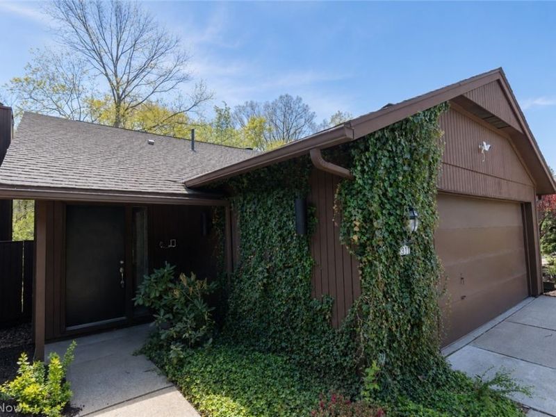 18251 Glencreek Lane, Strongsville, OH 44136 Photo 25