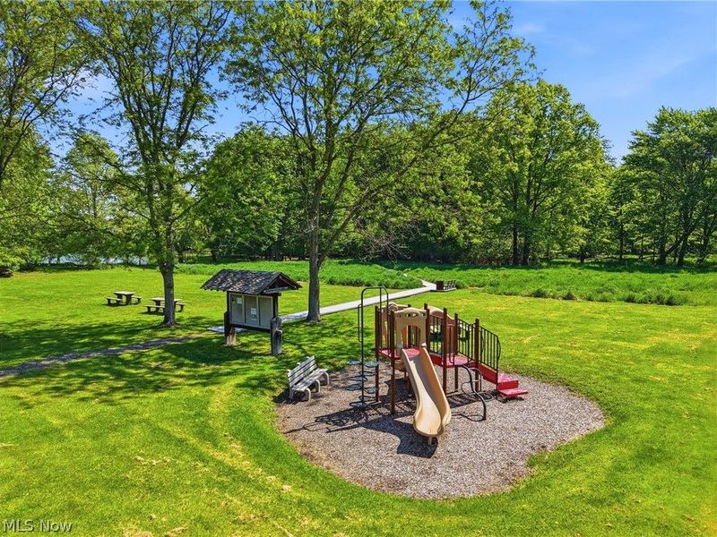 1295 Shady Lakes Drive, Kent, OH 44240 Photo 43