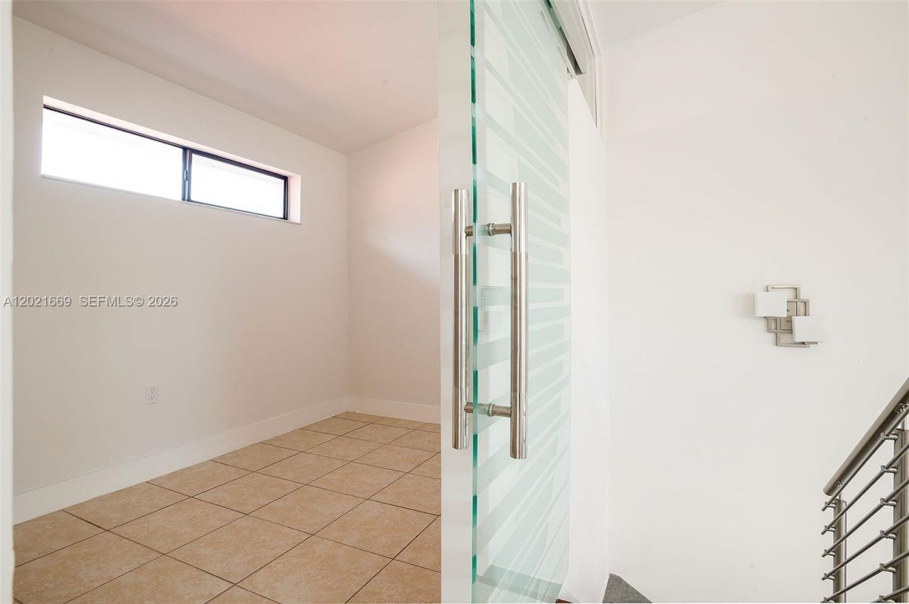 1711 San Remo Cir, Homestead, FL 33035 Photo