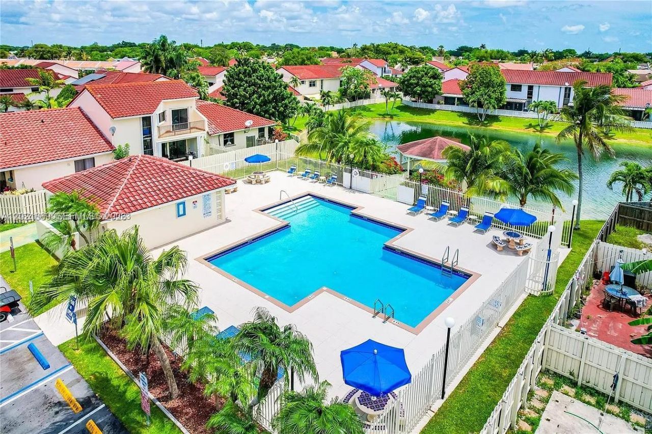 1711 San Remo Cir, Homestead, FL 33035 Photo