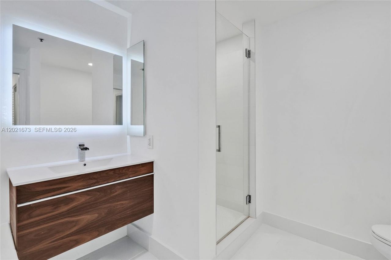 9725 NW 52nd St, Unit 406, Doral, FL 33178 Photo