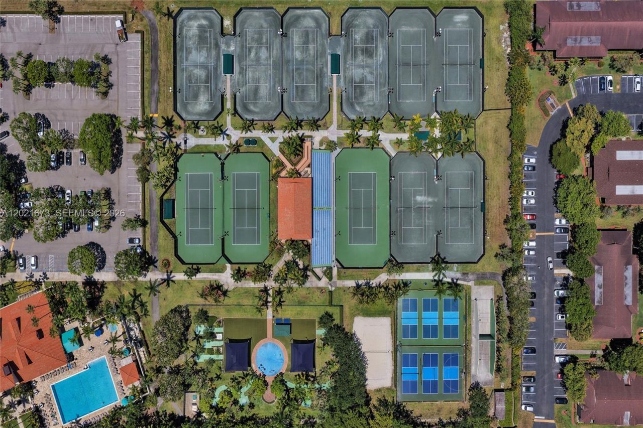 9725 NW 52nd St , Unit 406, Doral, FL 33178 Photo