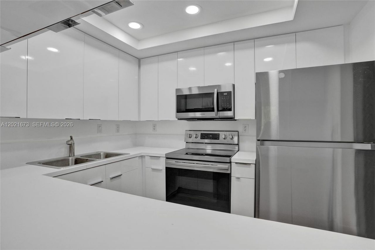9725 NW 52nd St, Unit 406, Doral, FL 33178 Photo