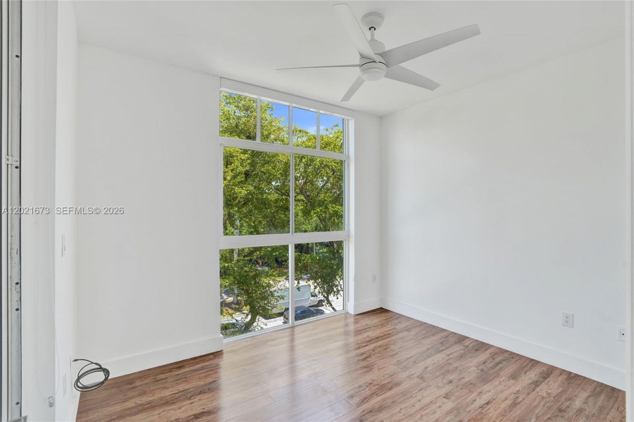 9725 NW 52nd St, Unit 406, Doral, FL 33178 Photo