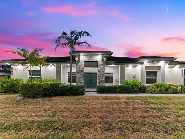 21080 SW 127th Pl , Miami, FL 33177