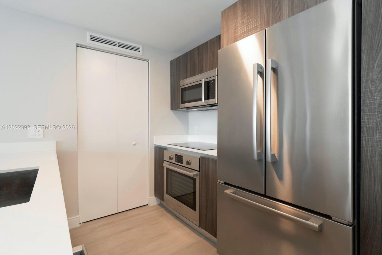 488 NE 18th St , Unit 3608, Miami, FL 33132 Photo