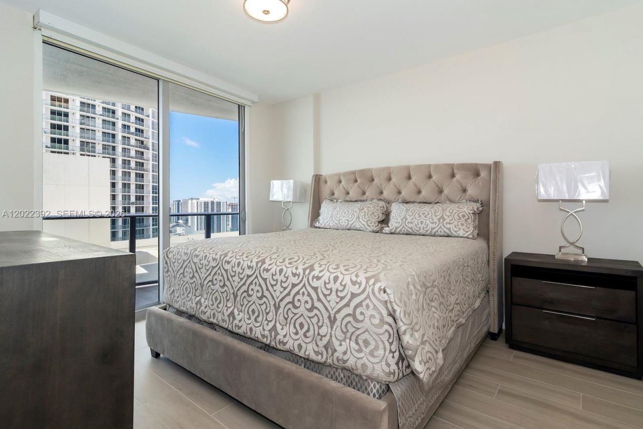 488 NE 18th St , Unit 3608, Miami, FL 33132 Photo