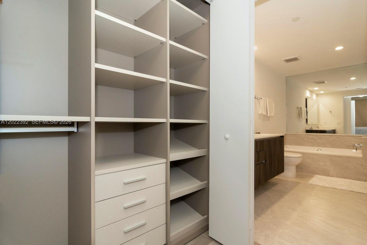 488 NE 18th St , Unit 3608, Miami, FL 33132 Photo