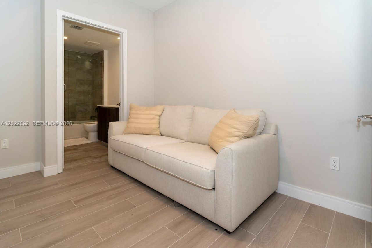 488 NE 18th St , Unit 3608, Miami, FL 33132 Photo