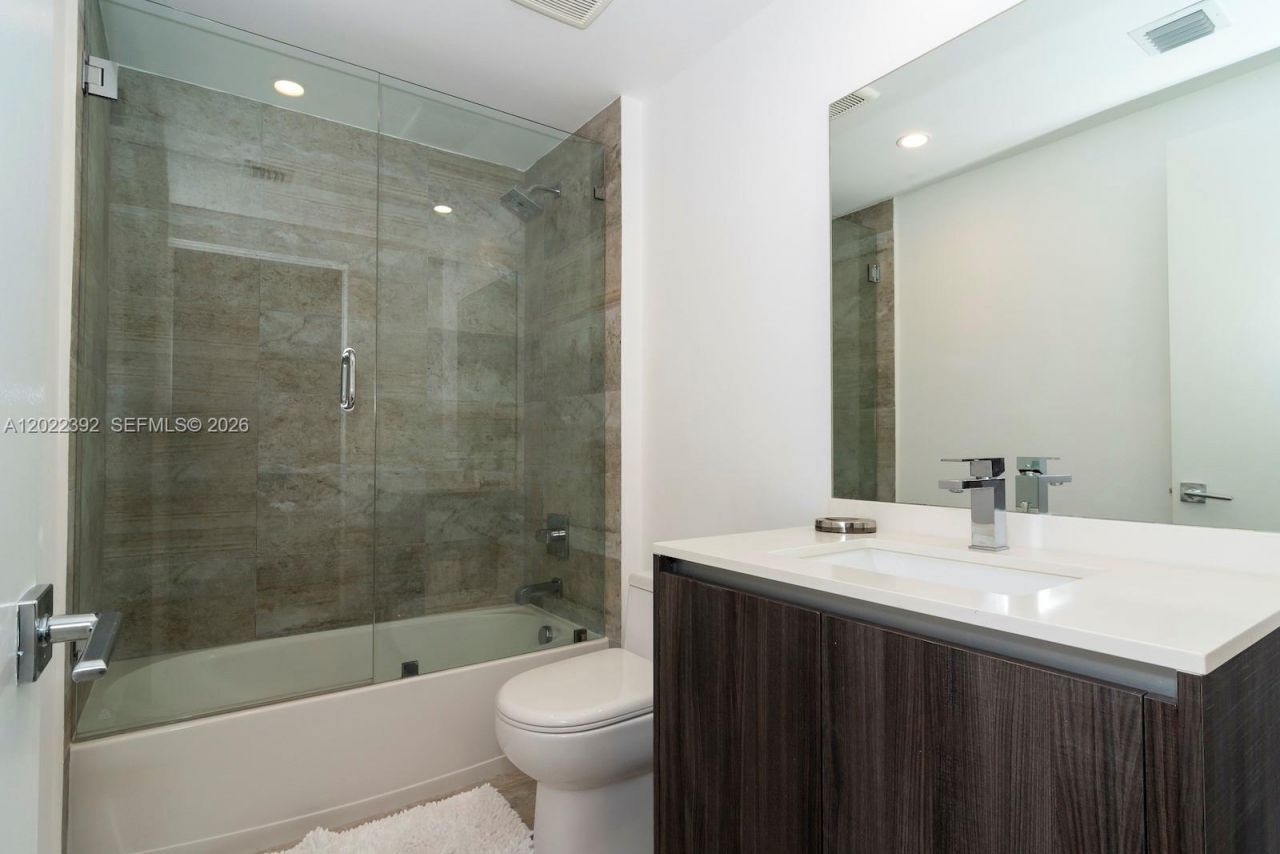 488 NE 18th St , Unit 3608, Miami, FL 33132 Photo