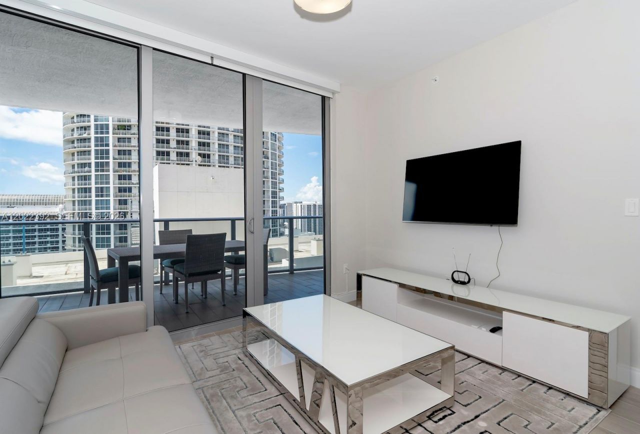 488 NE 18th St , Unit 3608, Miami, FL 33132 Photo
