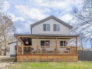 515 S Michigan Avenue, Howell, Mi 48843