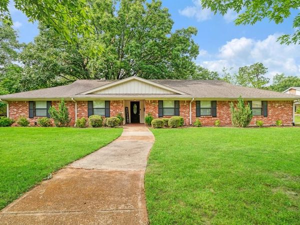 3210 Allen Street, Paris, TX 75460