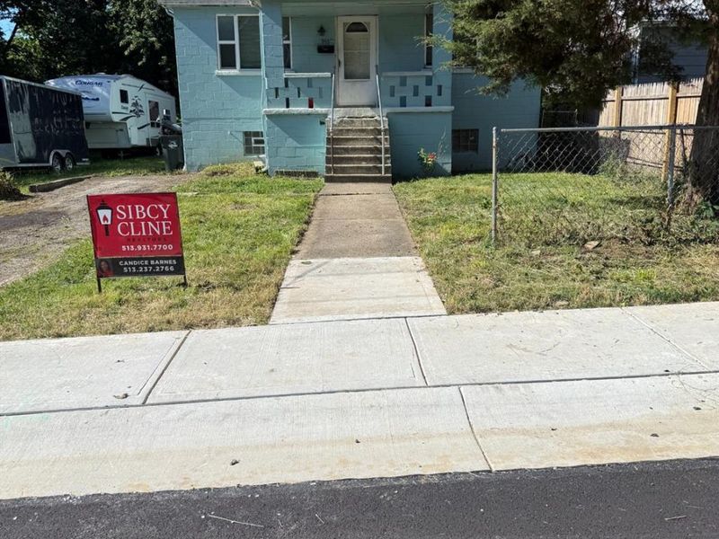 955 Simmons Avenue, Lincoln Heights, OH 45215 Photo 1