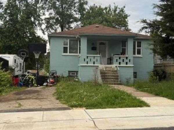 955 Simmons Avenue, Lincoln Heights, OH 45215