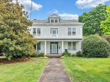 2106 Rivermont Avenue, Lynchburg, VA 24503