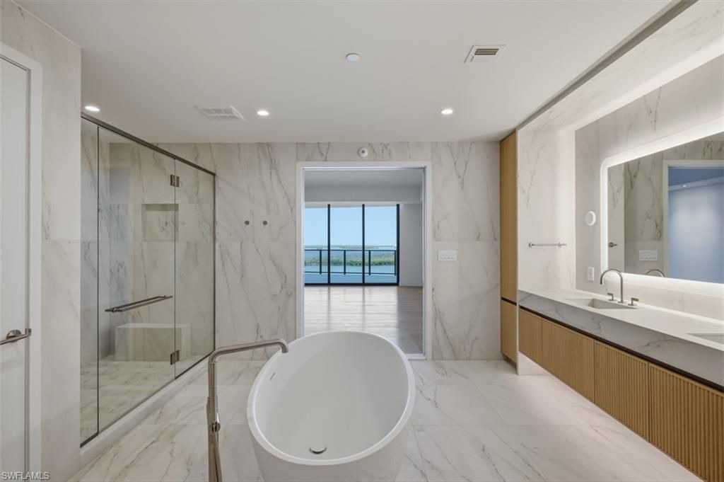 5100 Seagrass Blvd, Unit 901, Bonita Springs, FL 34134 Photo