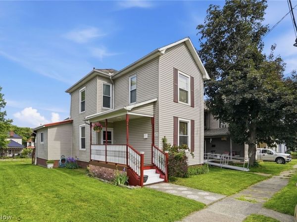 472 Gray Street , Zanesville, OH 43701