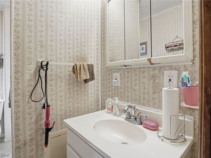 472 Gray Street, Zanesville, OH 43701 Photo 10