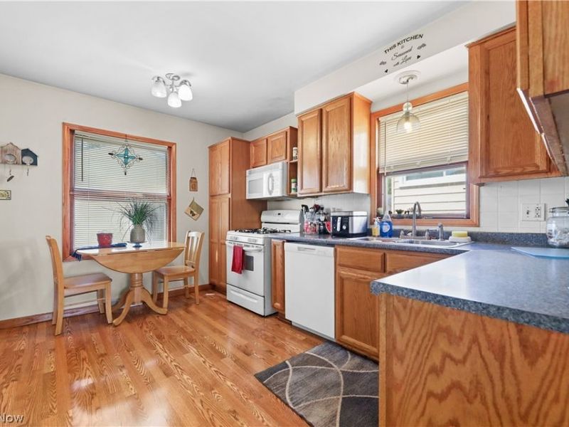 126 Clinton Avenue, Akron, OH 44301 Photo 15