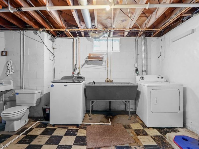 126 Clinton Avenue, Akron, OH 44301 Photo 30