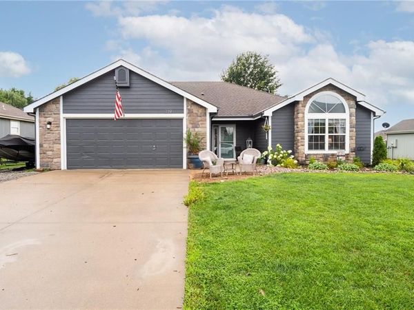 319 W 26th Street, Eudora, KS 66025