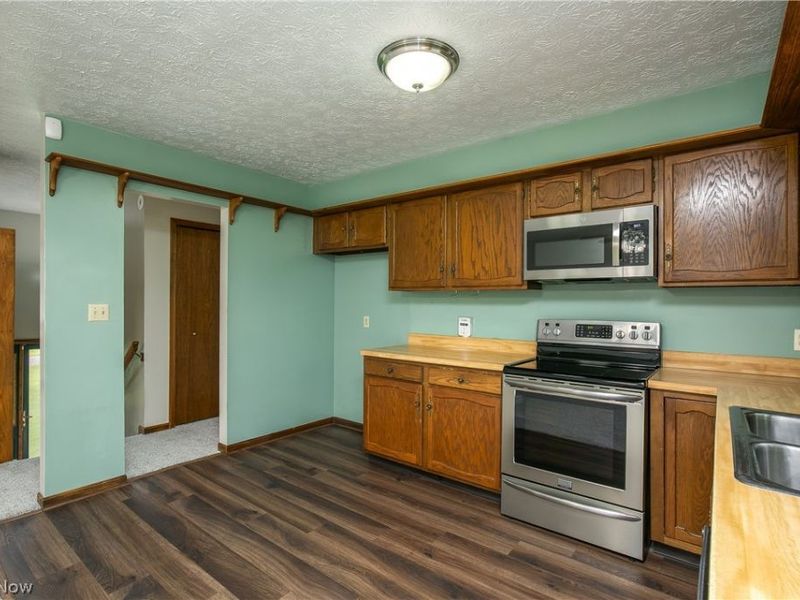 1425 Galaxy Drive, Mogadore, OH 44260 Photo 16