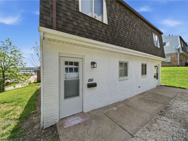 504 2nd Street NE, Massillon, OH 44646 Photo 3