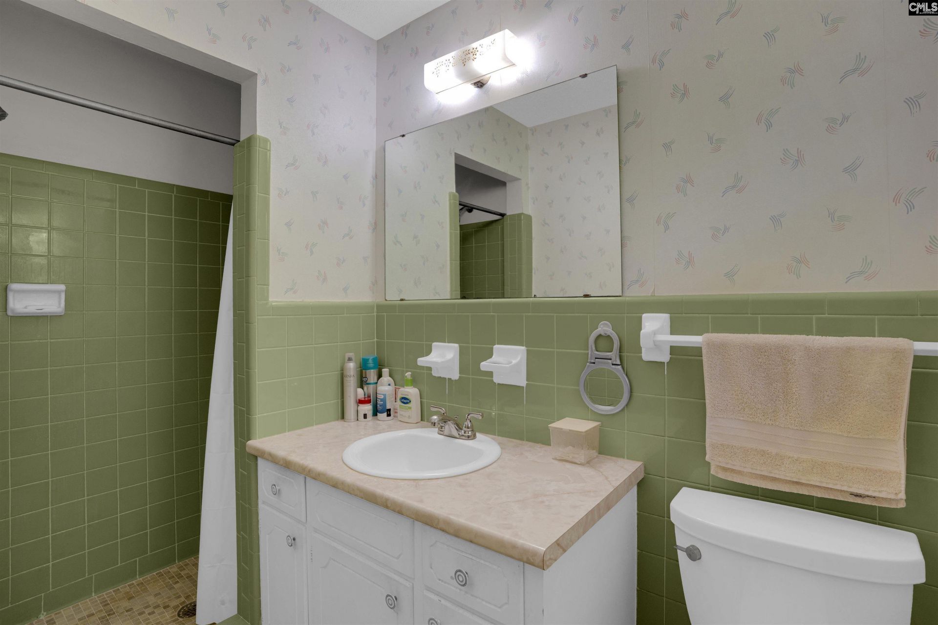5204 Glenmount Street  Photo 18
