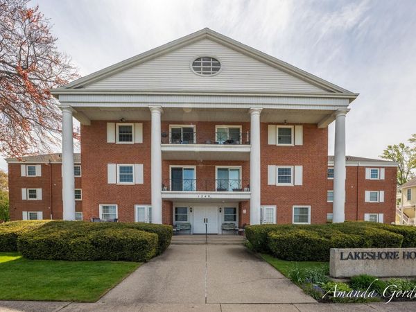 1249 Lakeshore Drive, Unit 139, Muskegon, MI 49441