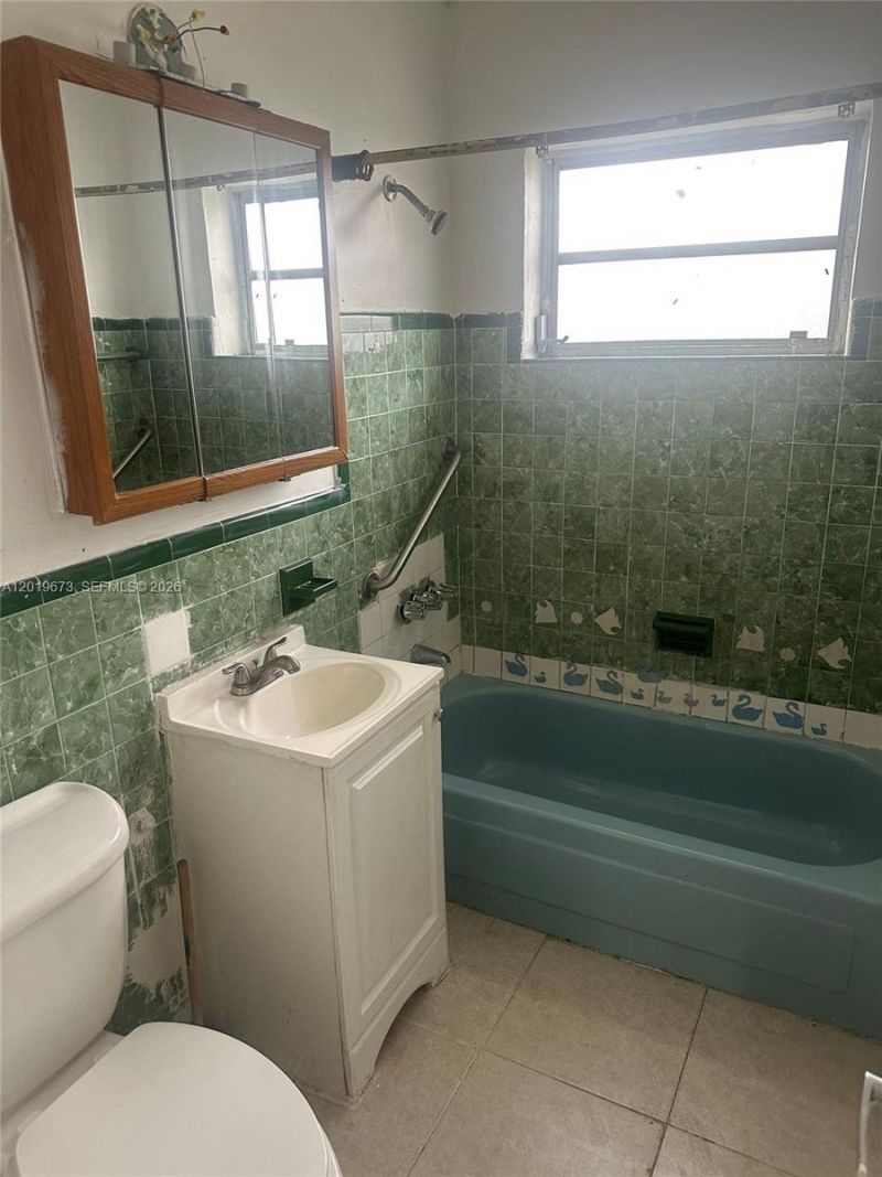 2925 NW 5th St , Fort Lauderdale, FL 33311 Photo