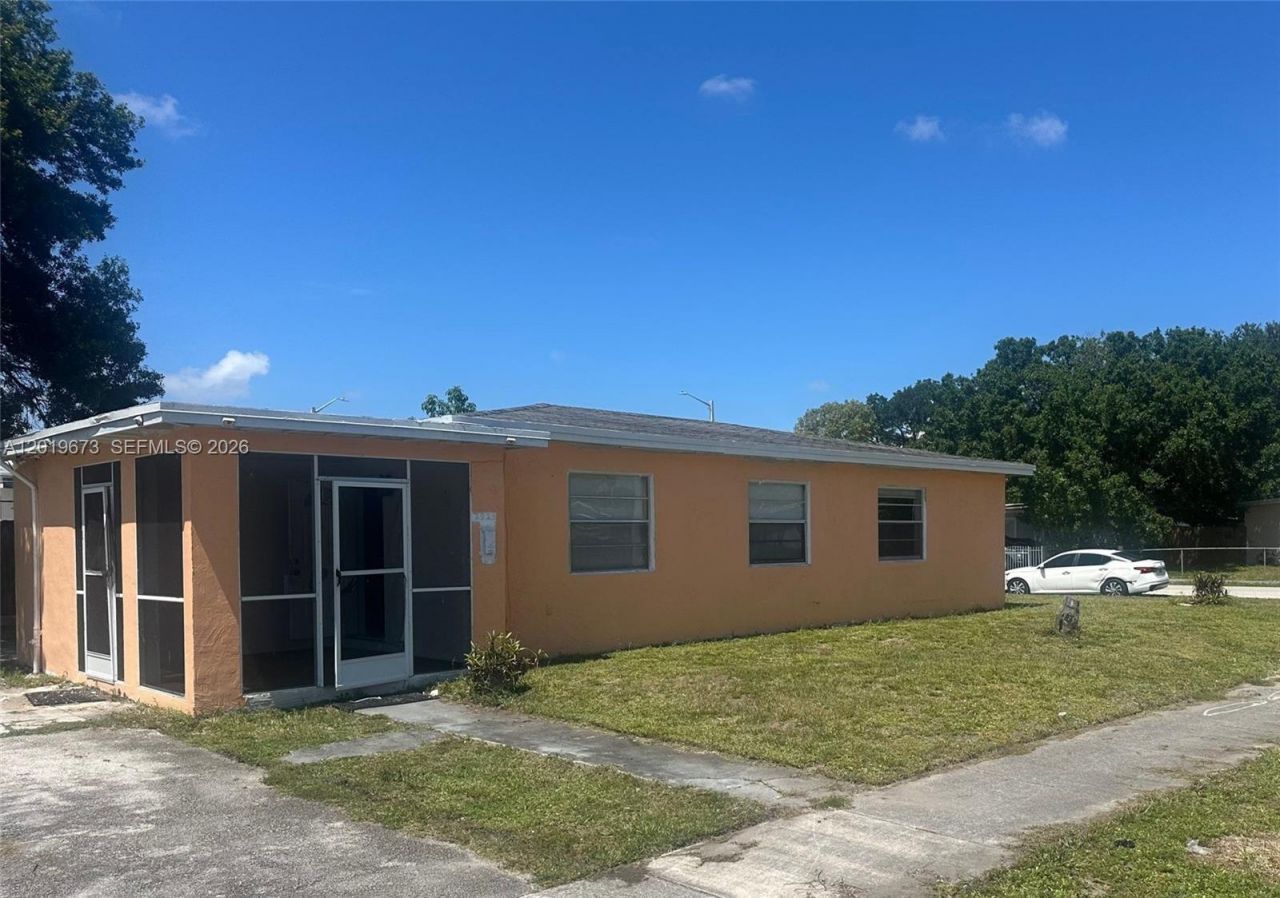 2925 NW 5th St , Fort Lauderdale, FL 33311 Photo