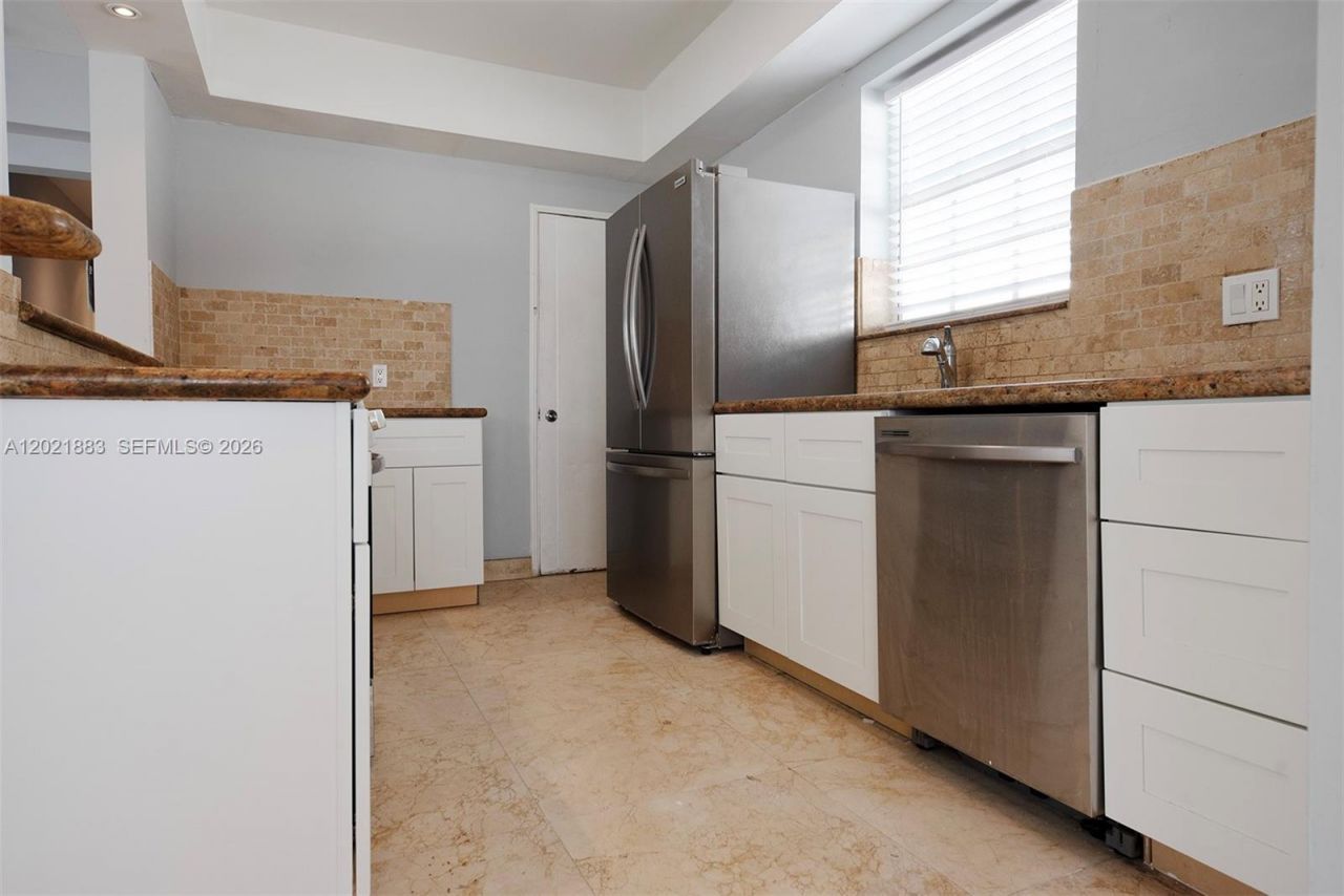 2383 Flamingo Dr , Unit 11, Miami Beach, FL 33140 Photo