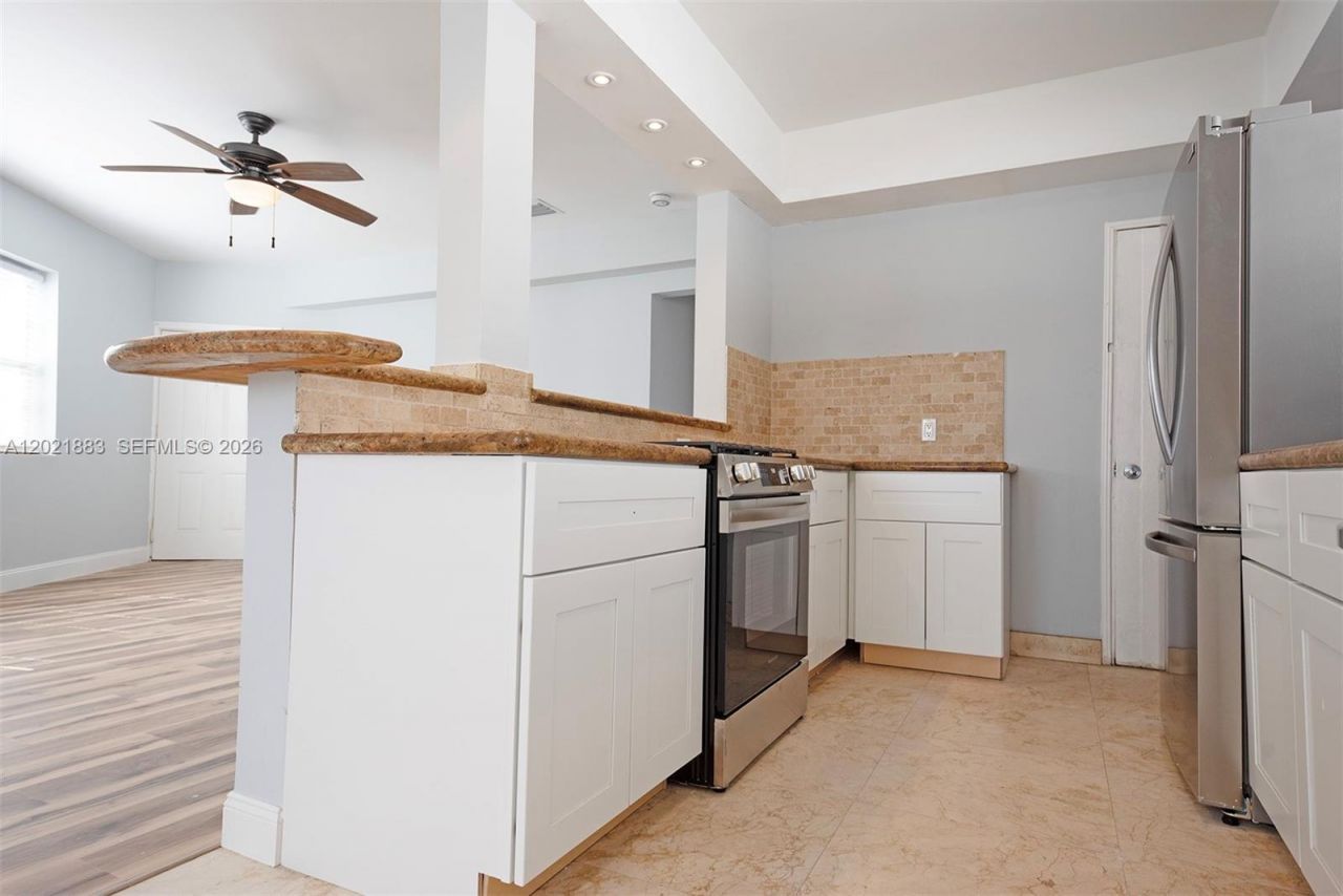 2383 Flamingo Dr , Unit 11, Miami Beach, FL 33140 Photo