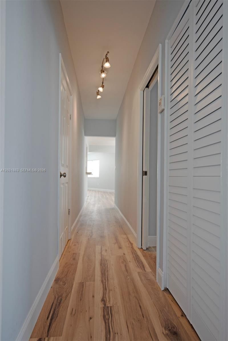 2383 Flamingo Dr , Unit 11, Miami Beach, FL 33140 Photo