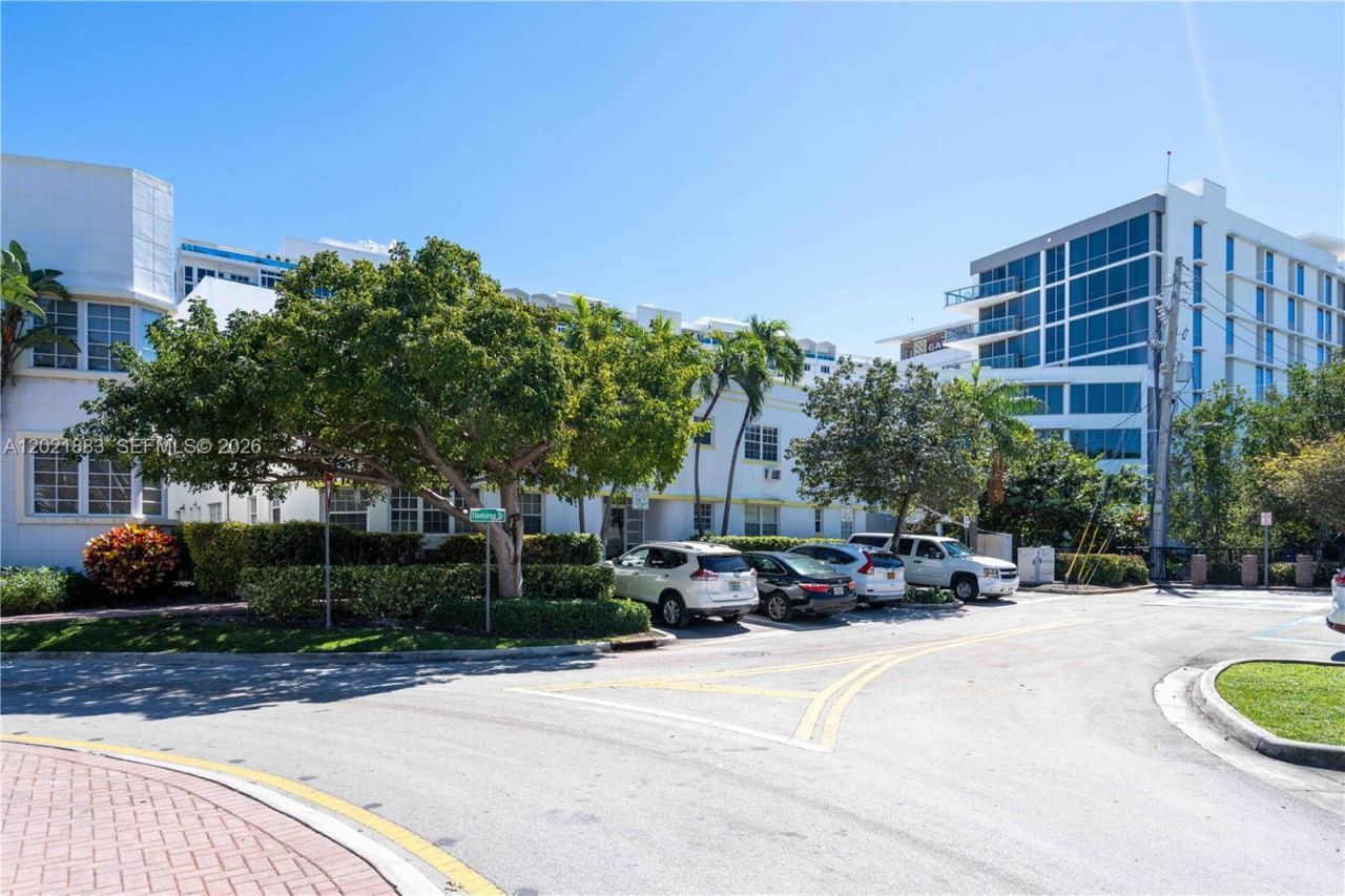 2383 Flamingo Dr , Unit 11, Miami Beach, FL 33140 Photo