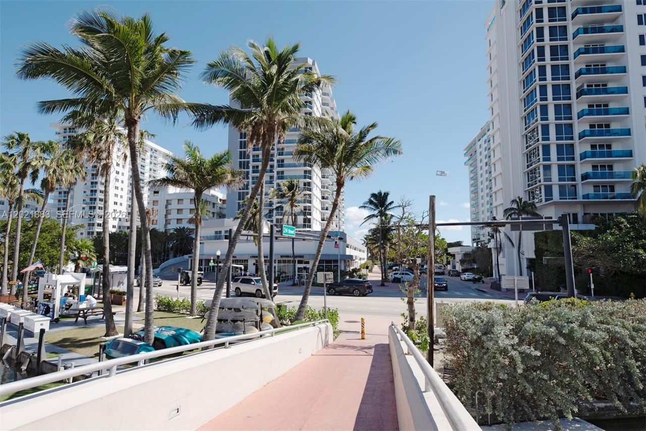 2383 Flamingo Dr , Unit 11, Miami Beach, FL 33140 Photo