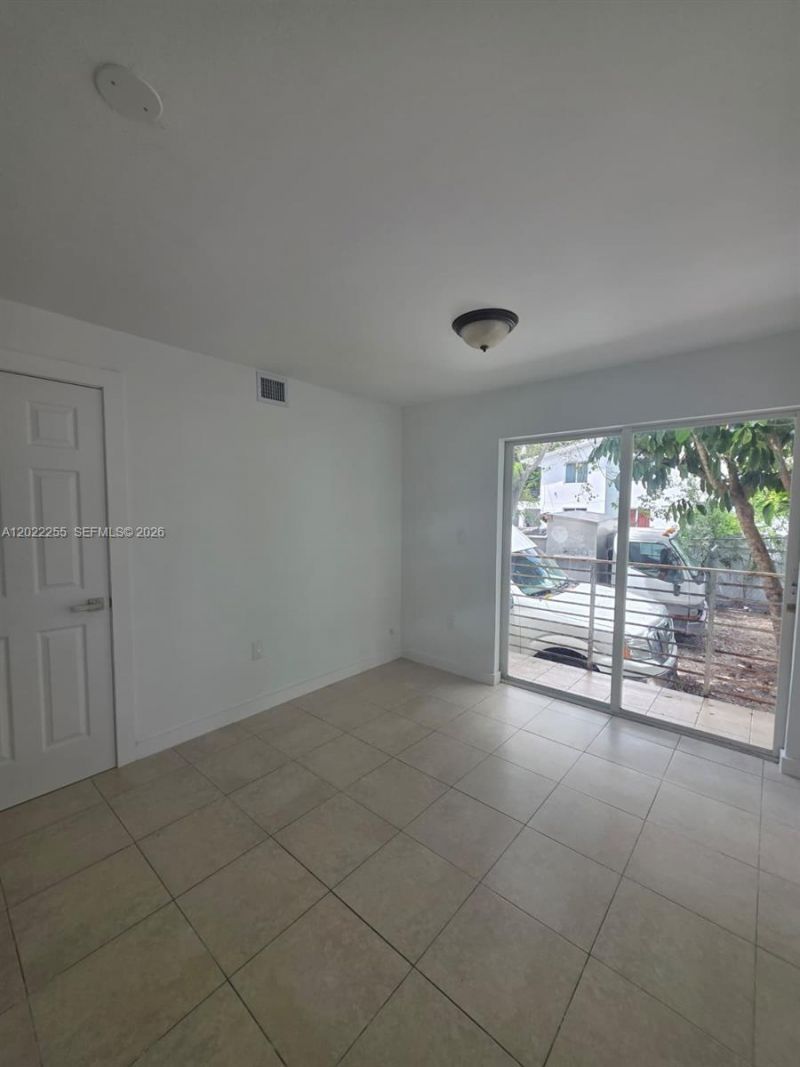 829 SW 3rd St , Unit 831, Miami, FL 33130 Photo