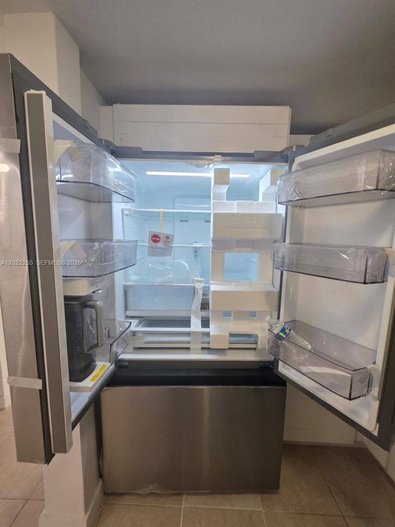 829 SW 3rd St , Unit 831, Miami, FL 33130 Photo
