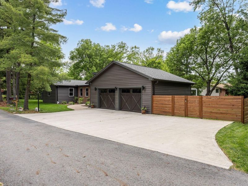 100 Chacey Lane, Worthington, OH 43085 Photo 2