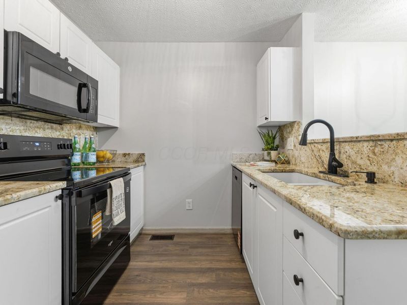5708 Blendonbrook Lane, Unit 102E, Columbus, OH 43230 Photo 34