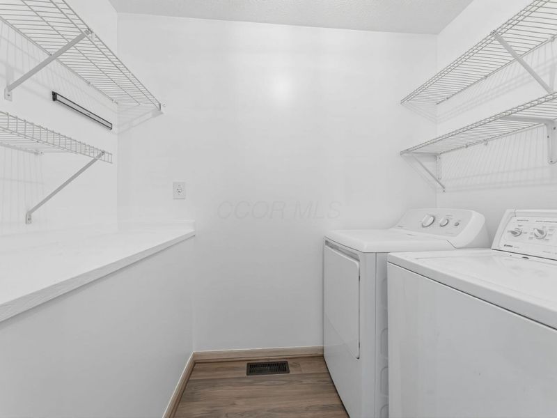 5708 Blendonbrook Lane, Unit 102E, Columbus, OH 43230 Photo 35