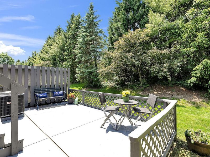 5708 Blendonbrook Lane, Unit 102E, Columbus, OH 43230 Photo 7