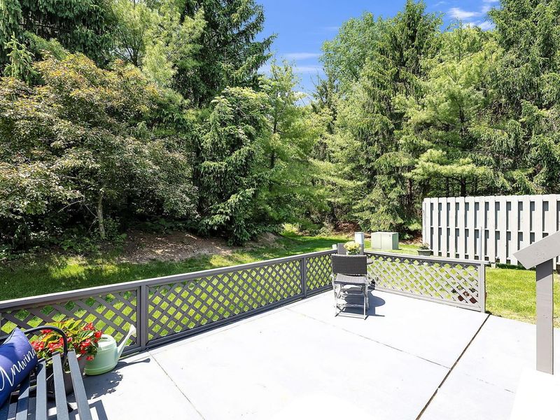 5708 Blendonbrook Lane, Unit 102E, Columbus, OH 43230 Photo 8