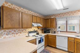 4519 Hedrick St.  photo 4